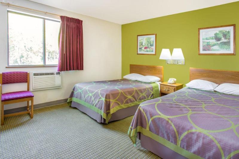 Super 8 By Wyndham Richmond/Chamberlayne Rd Hotel Екстериор снимка